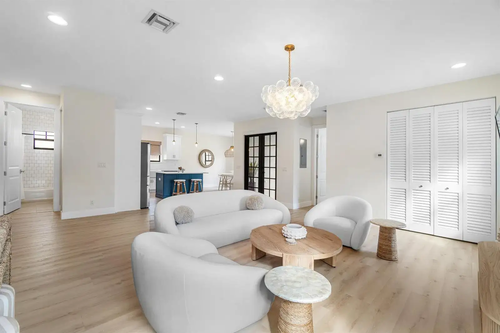 7606 S Olive Avenue, West Palm Beach FL 33405 photo 5