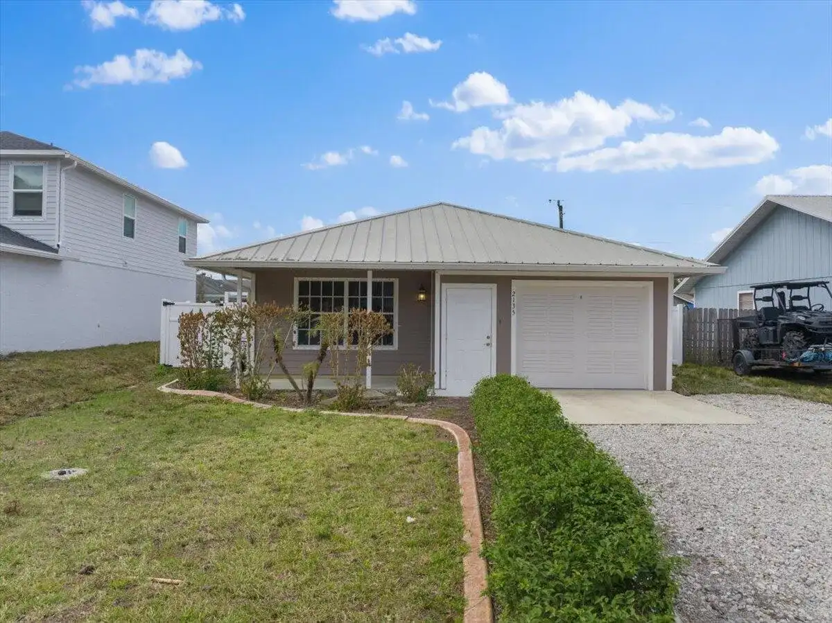 2135 87th Avenue, Vero Beach FL 32966