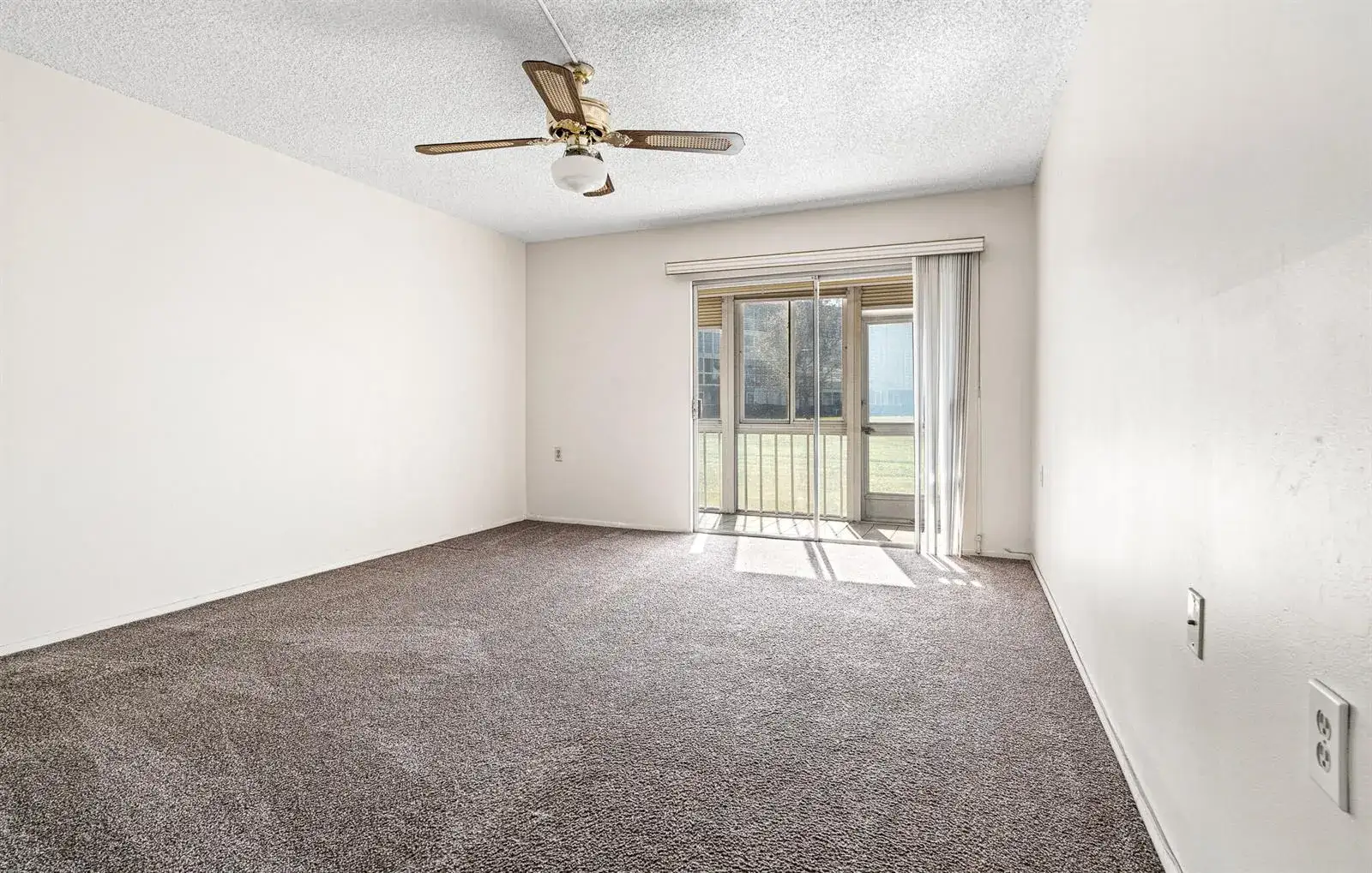 4602 Martinique Way # E1, Coconut Creek FL 33066 photo 5