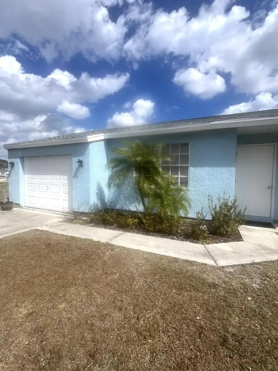 2397 SE West Blackwell Drive, Port St. Lucie FL 34952 photo 3