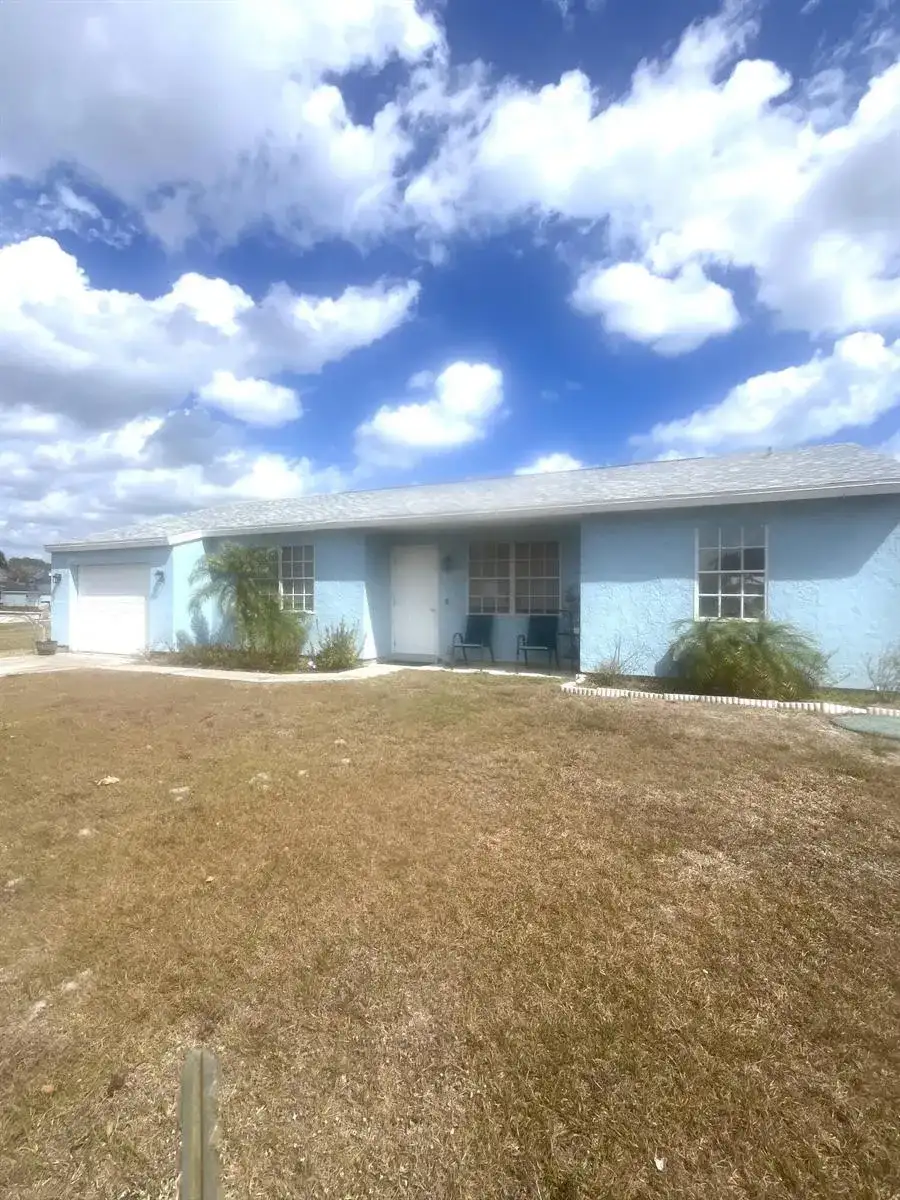 2397 SE West Blackwell Drive, Port St. Lucie FL 34952 photo 4