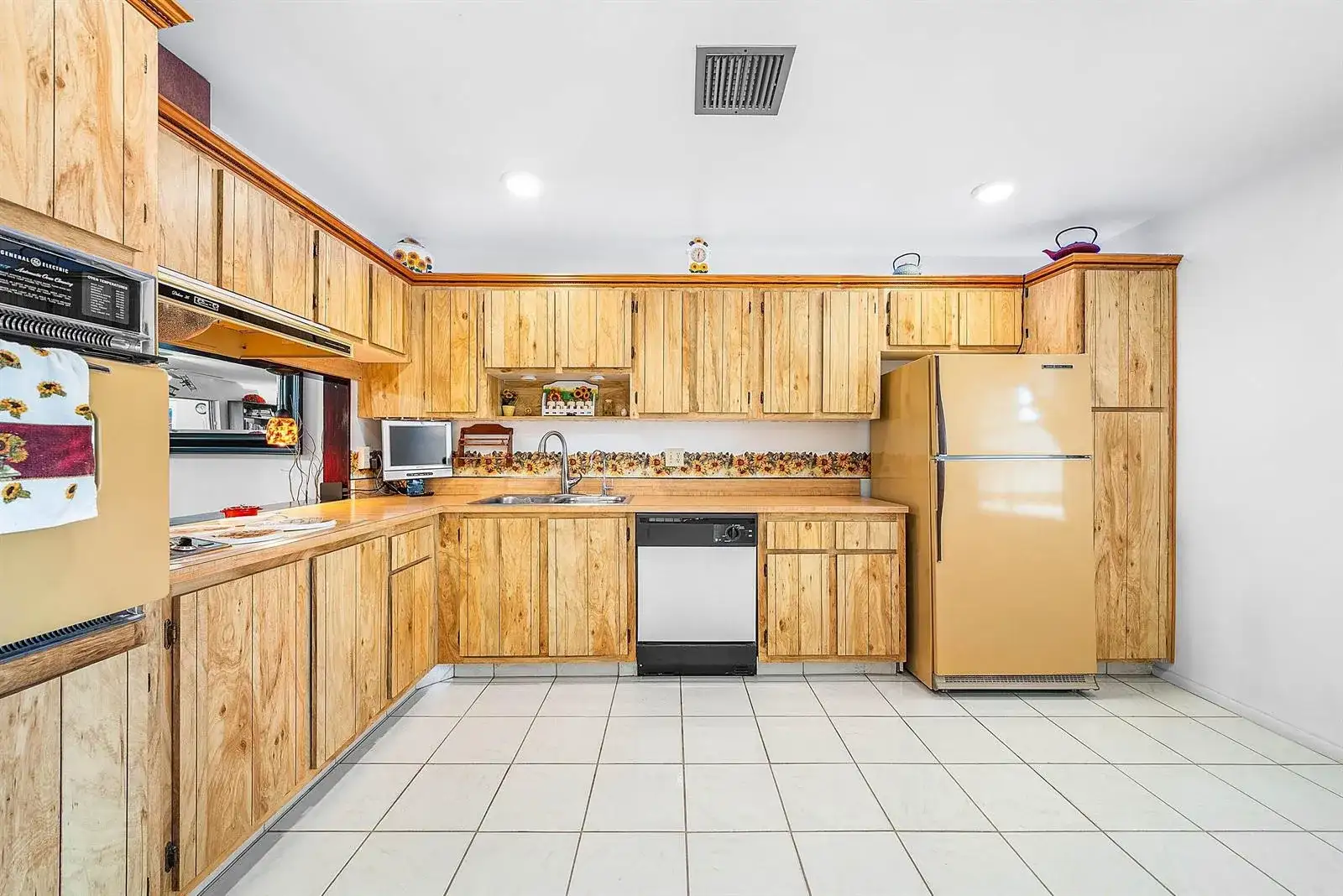 5730 Fernley Drive E # 23, West Palm Beach FL 33415 photo 2
