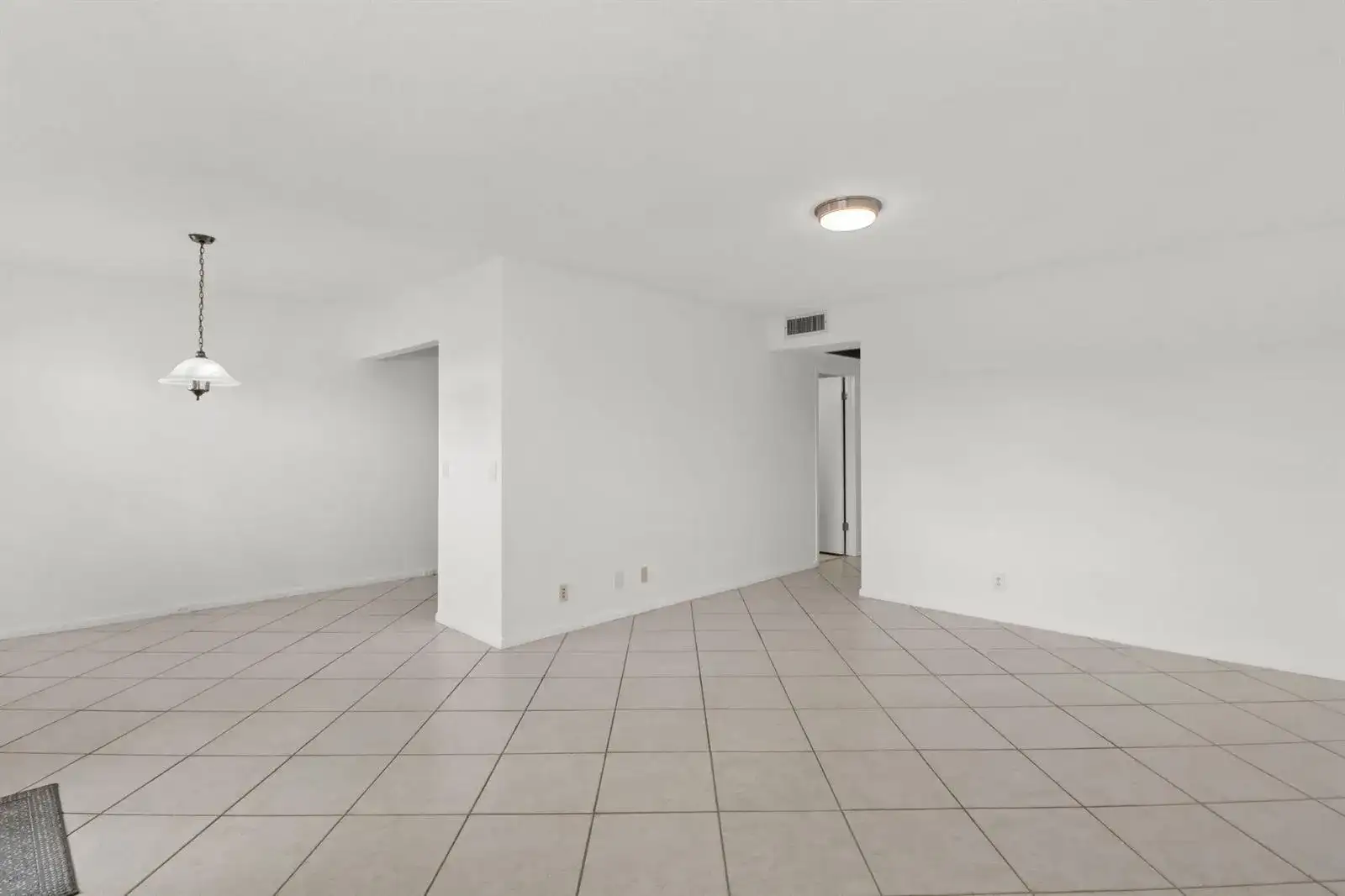 124 Preston C, Boca Raton FL 33434 photo 3