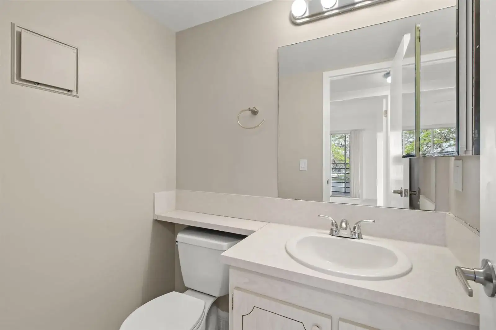 124 Preston C, Boca Raton FL 33434 photo 4