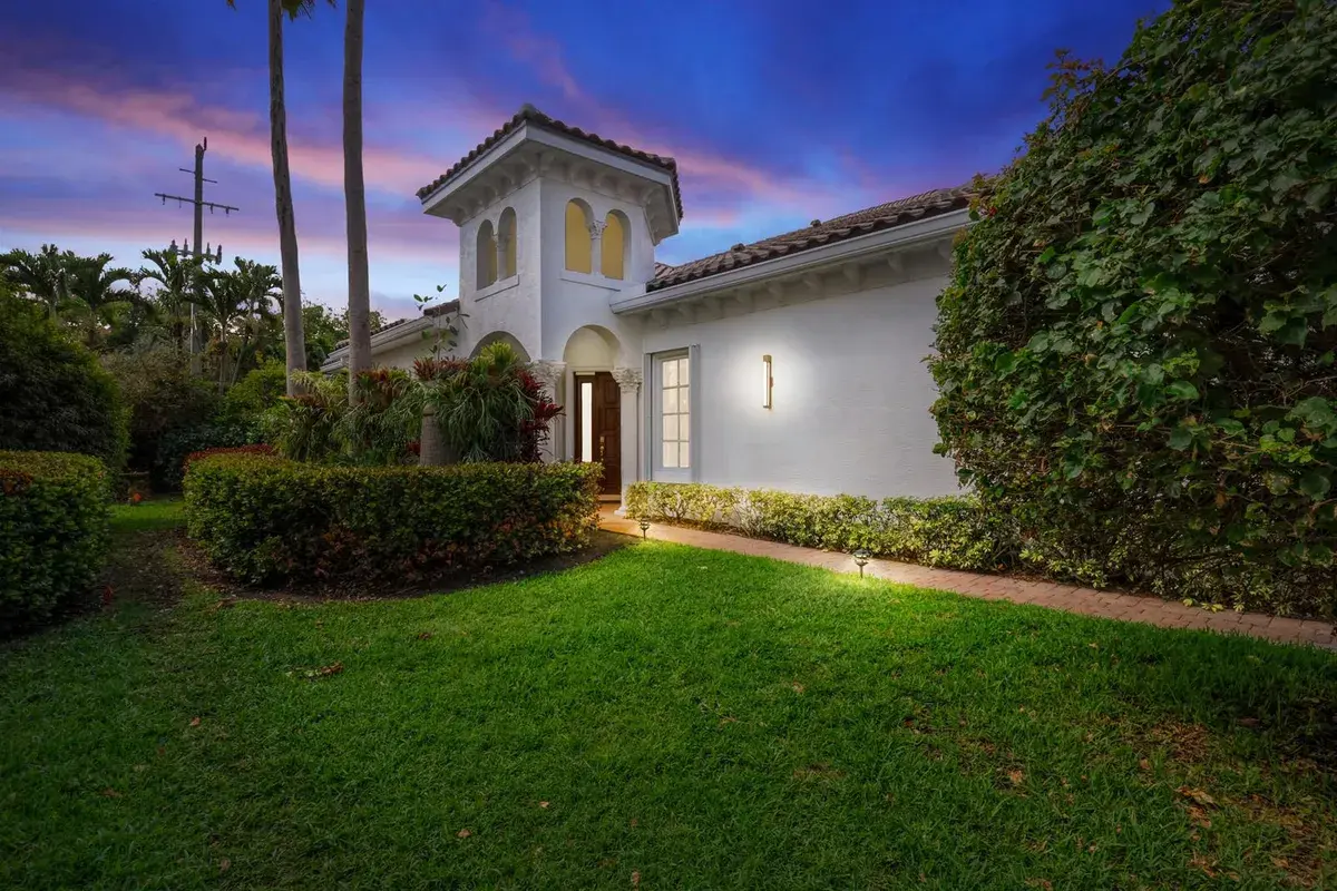 104 Renaissance Drive, North Palm Beach FL 33410
