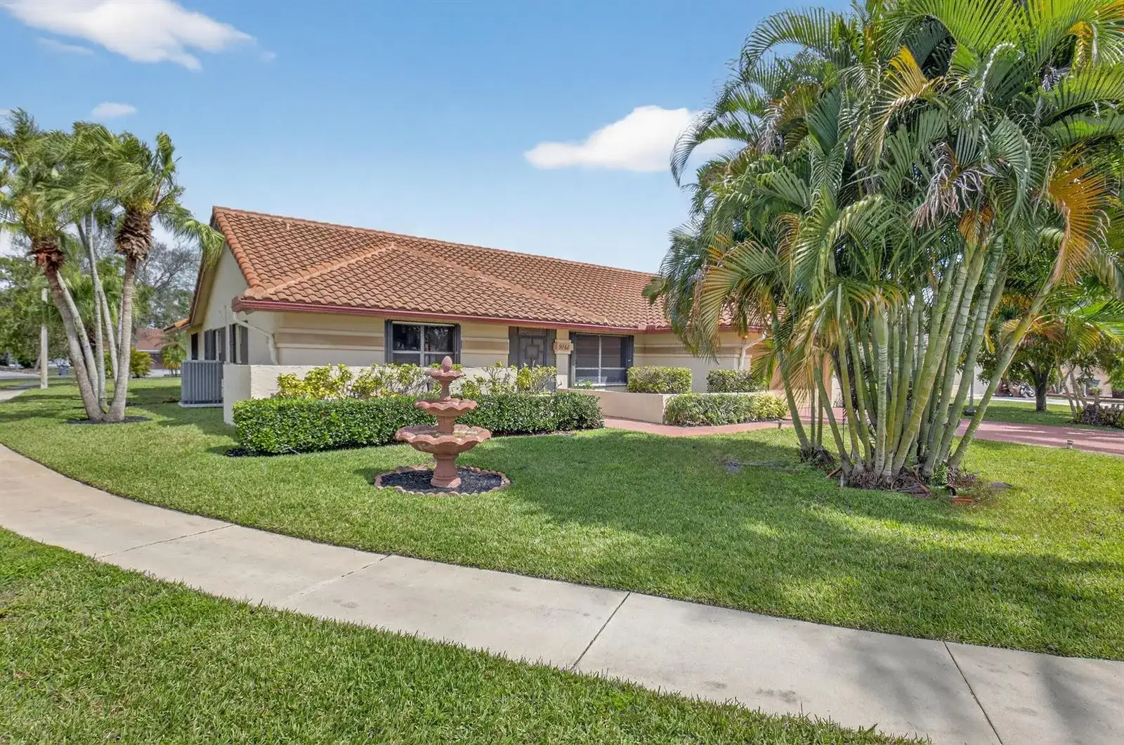 9362 Laurel Green Drive, Boynton Beach FL 33437 photo 3