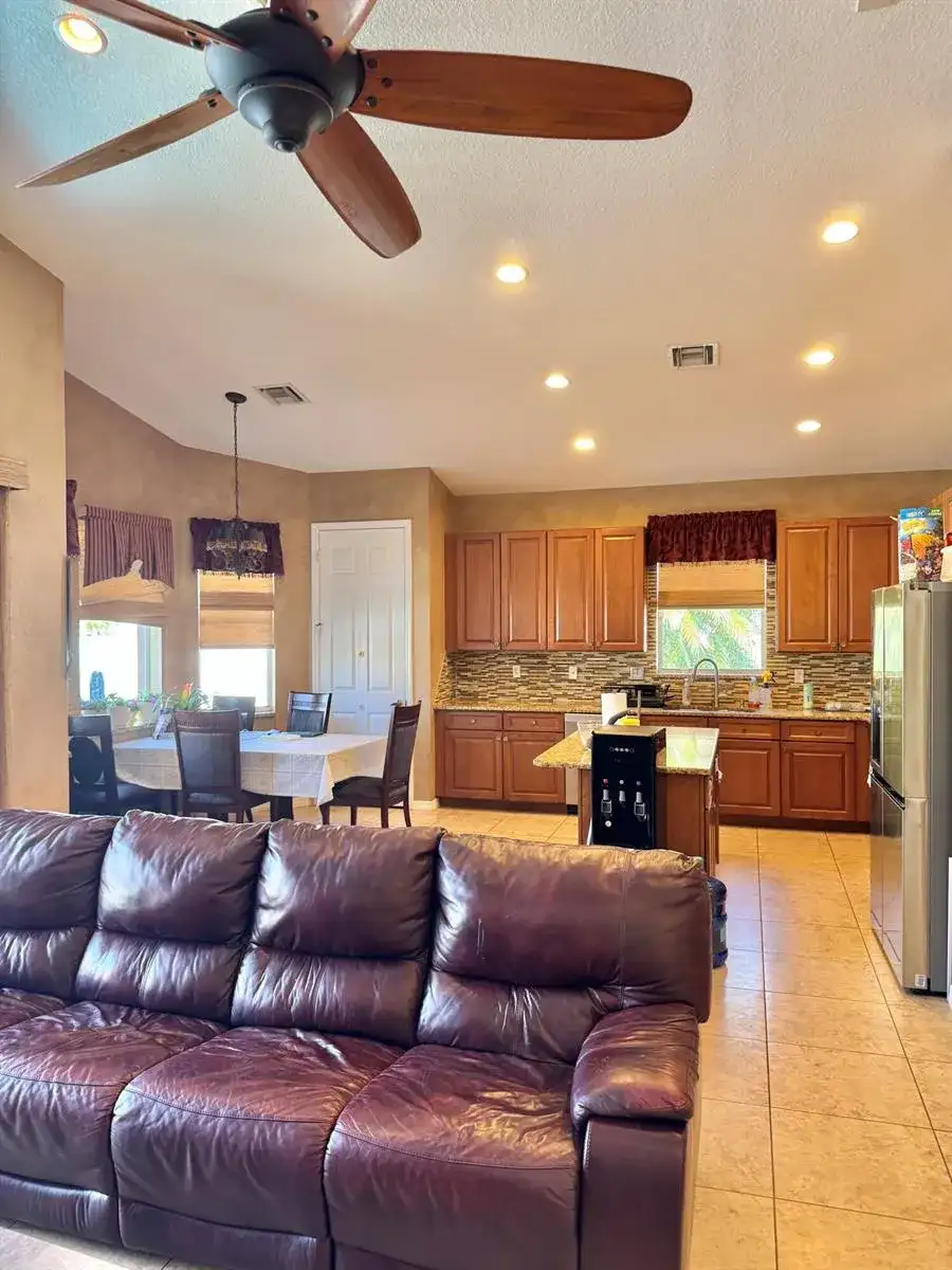 4149 Worlington Terrace, Fort Pierce FL 34947 photo 5
