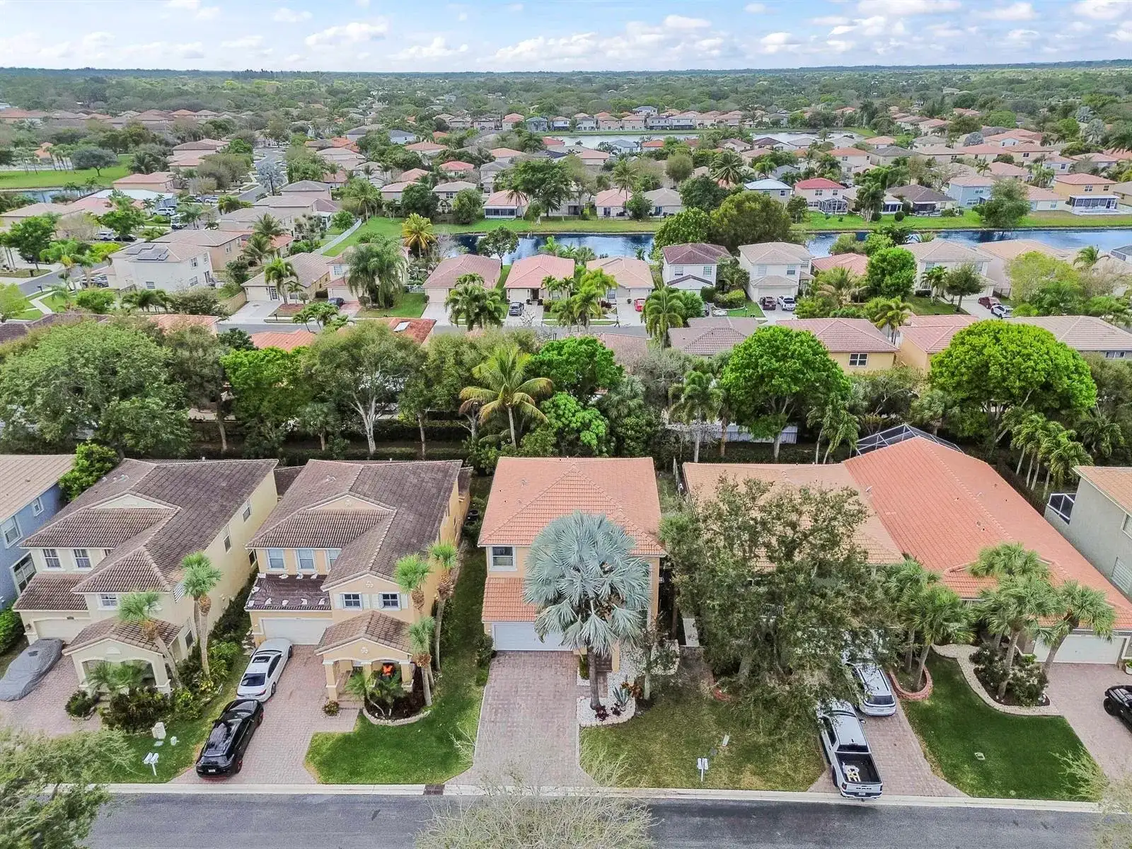6657 Lurais Drive, Lake Worth FL 33463 photo 2