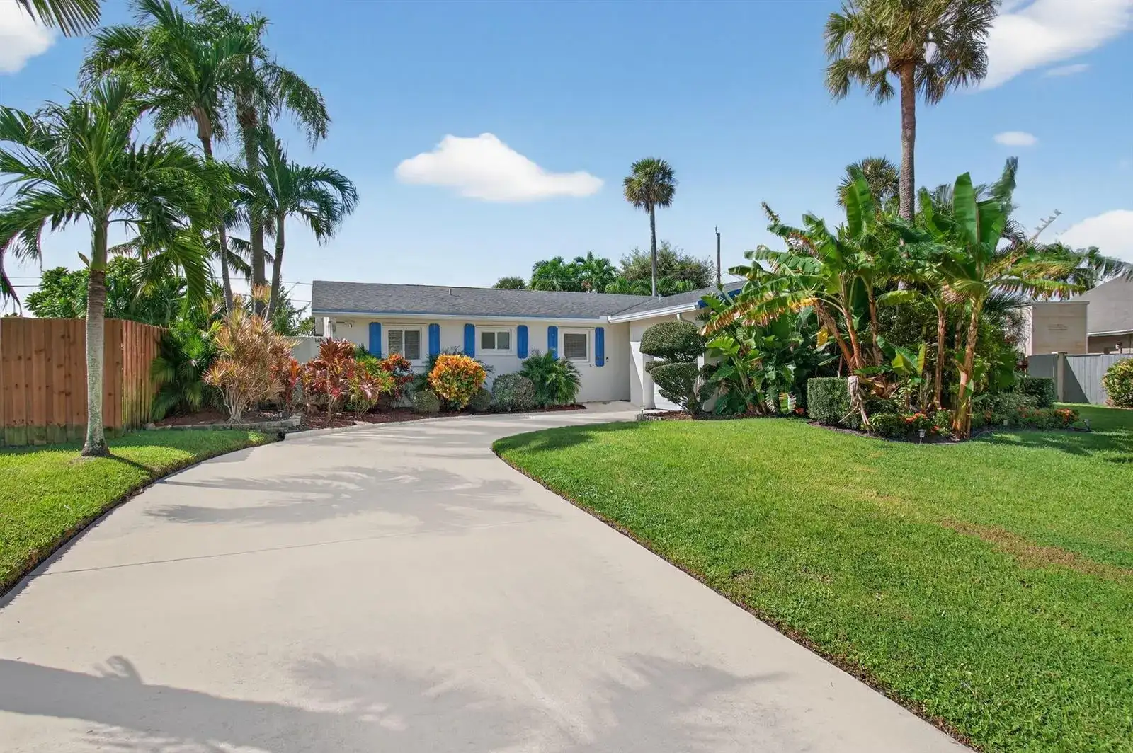 802 Mallard Drive, Delray Beach FL 33444 photo 4