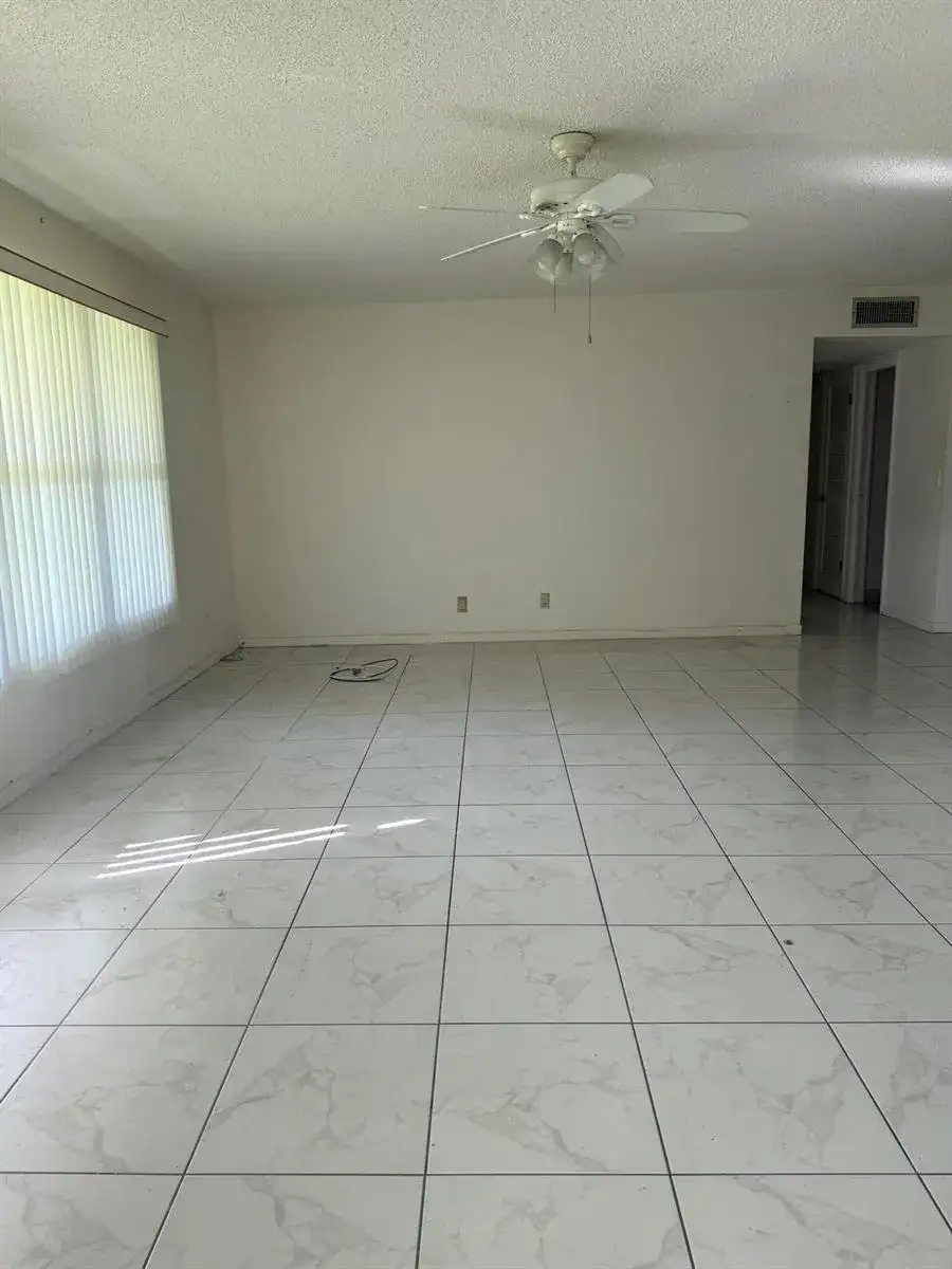 211 Country Lane # A, Boynton Beach FL 33435 photo 2