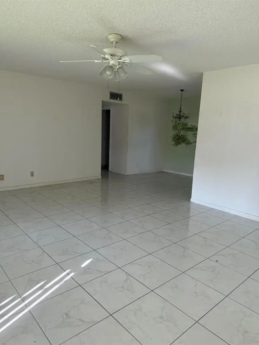 211 Country Lane # A, Boynton Beach FL 33435 photo 3