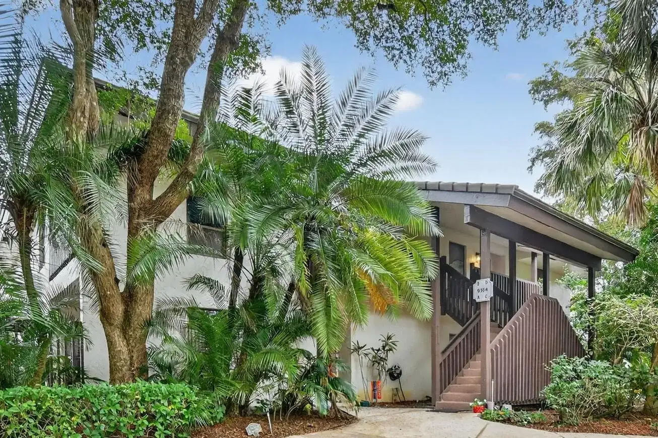 9364 Sable Ridge Circle # B, Boca Raton FL 33428
