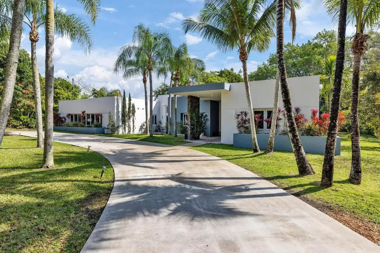 12301 SW 107th Avenue, Miami FL 33176 photo 2