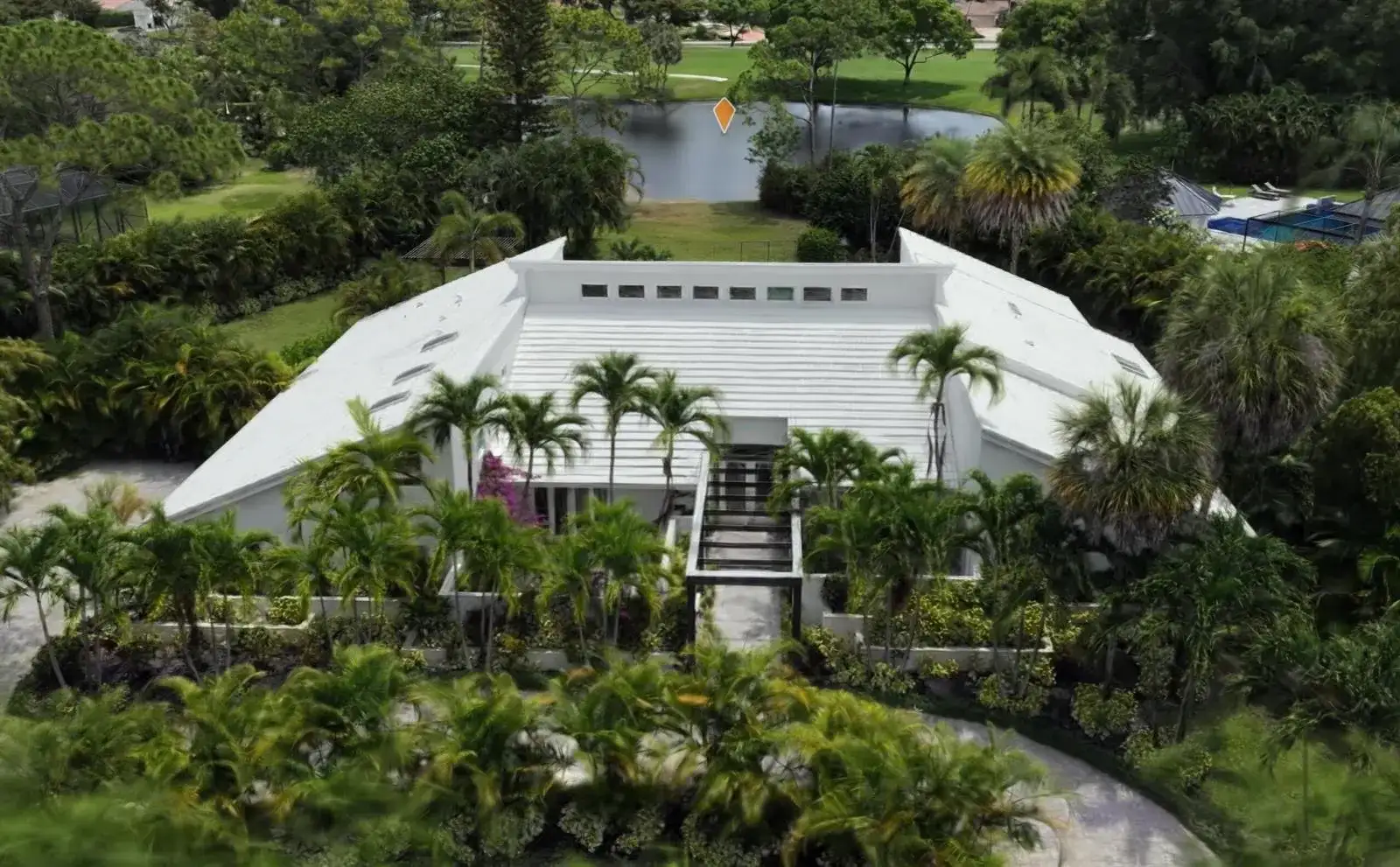 355 Oakview Drive, Delray Beach FL 33445 photo 3