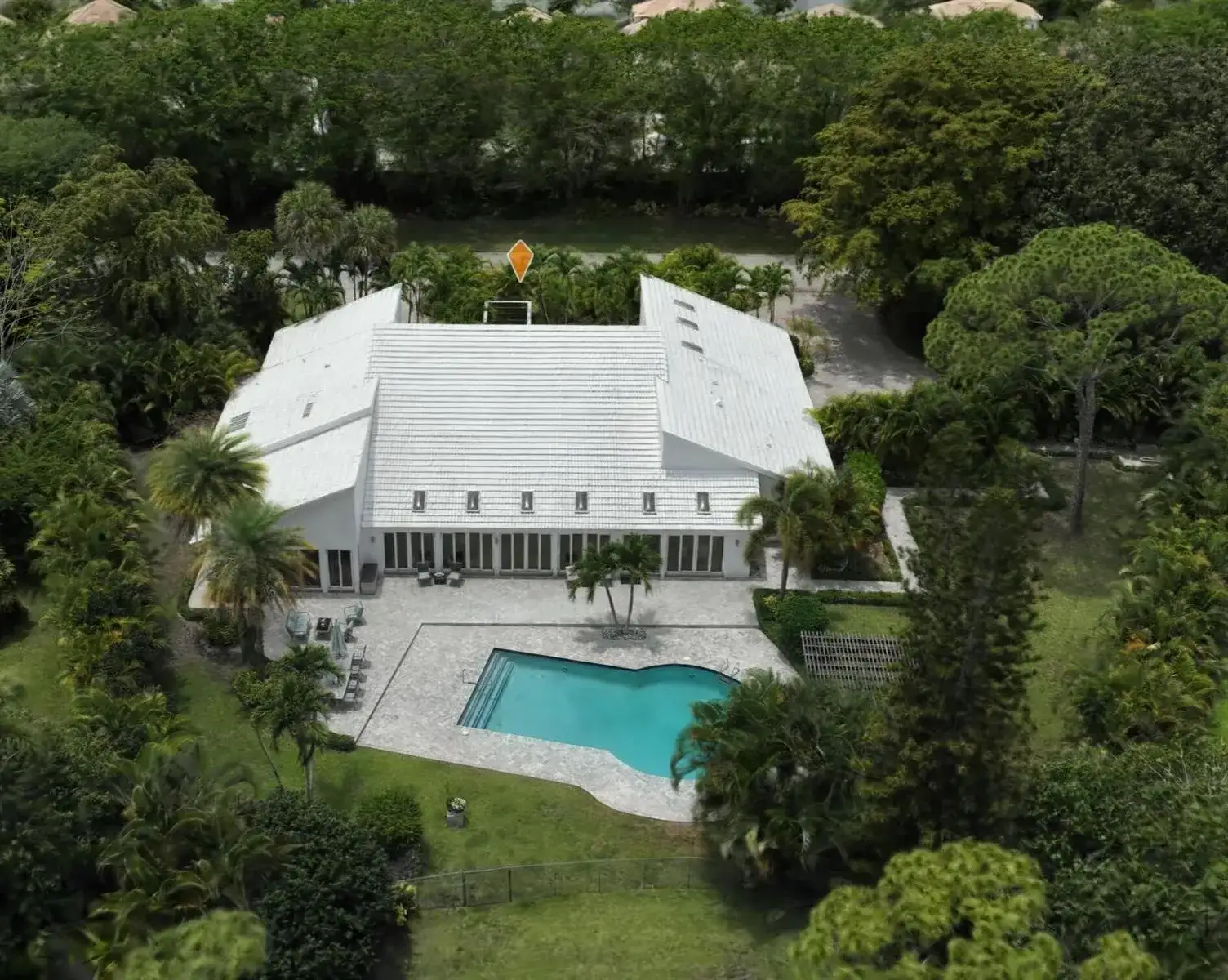 355 Oakview Drive, Delray Beach FL 33445 photo 4