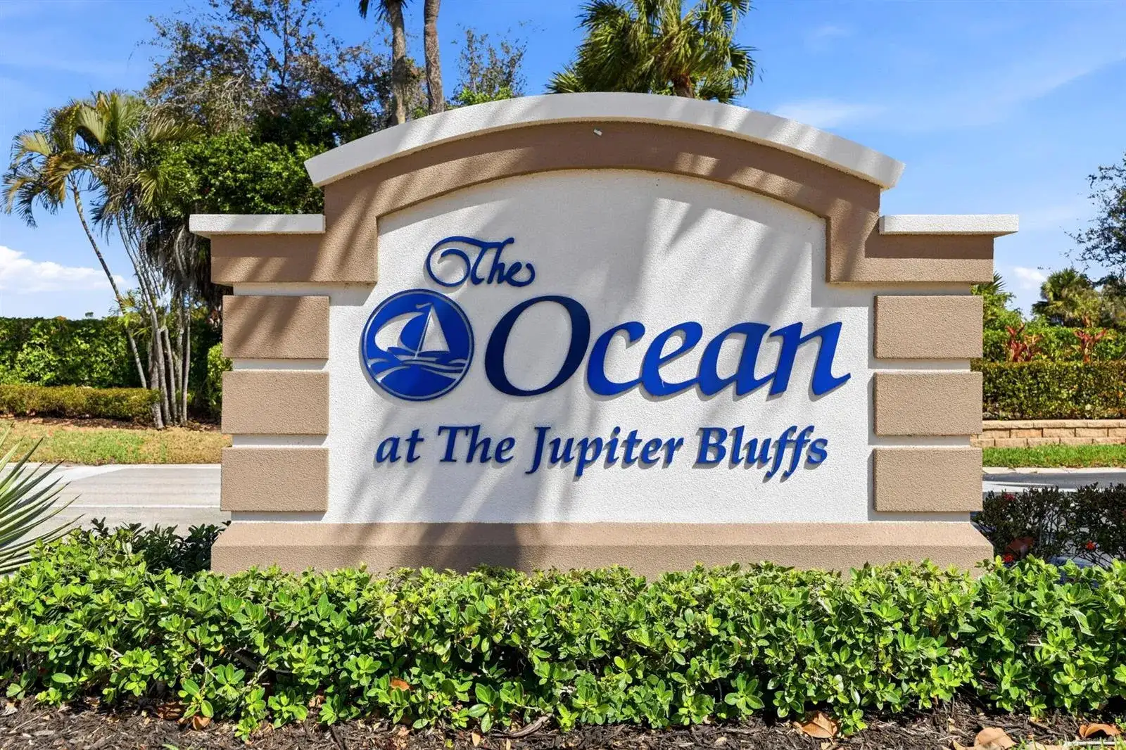 401 Ocean Bluffs Boulevard # 104, Jupiter FL 33477 photo 2