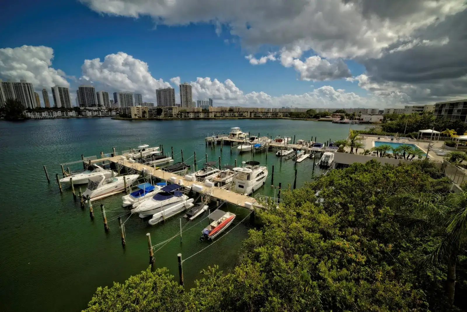18081 Biscayne Boulevard # 403, Aventura FL 33160 photo 2