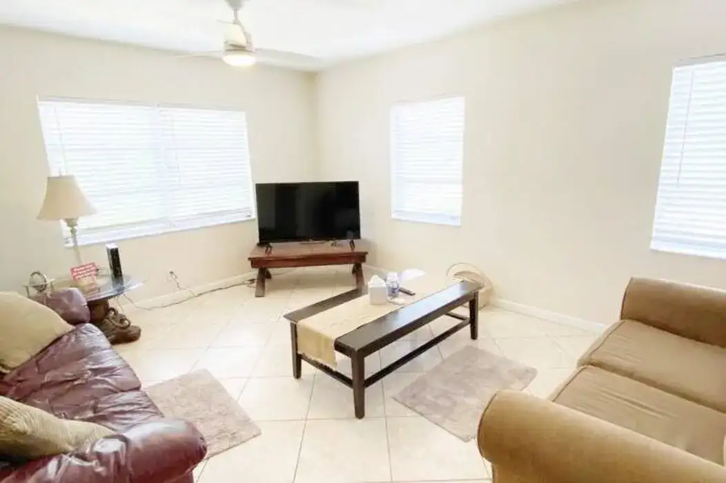 308 Southwind Court # 8, North Palm Beach FL 33408 photo 3