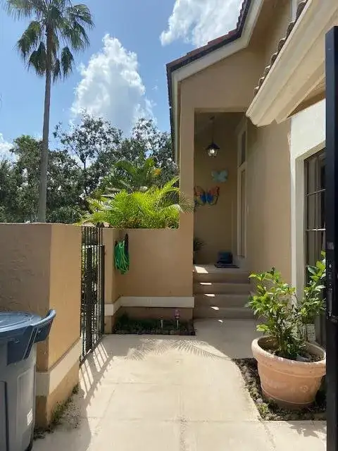 364 Prestwick Circle # 4, Palm Beach Gardens FL 33418 photo 4