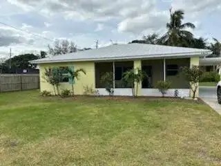 4404 SE Mulford Lane, Stuart FL 34997