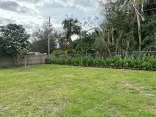 4404 SE Mulford Lane, Stuart FL 34997 photo 2