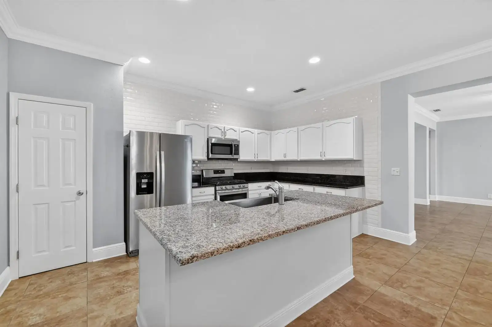 7865 15th Lane, Vero Beach FL 32966 photo 2