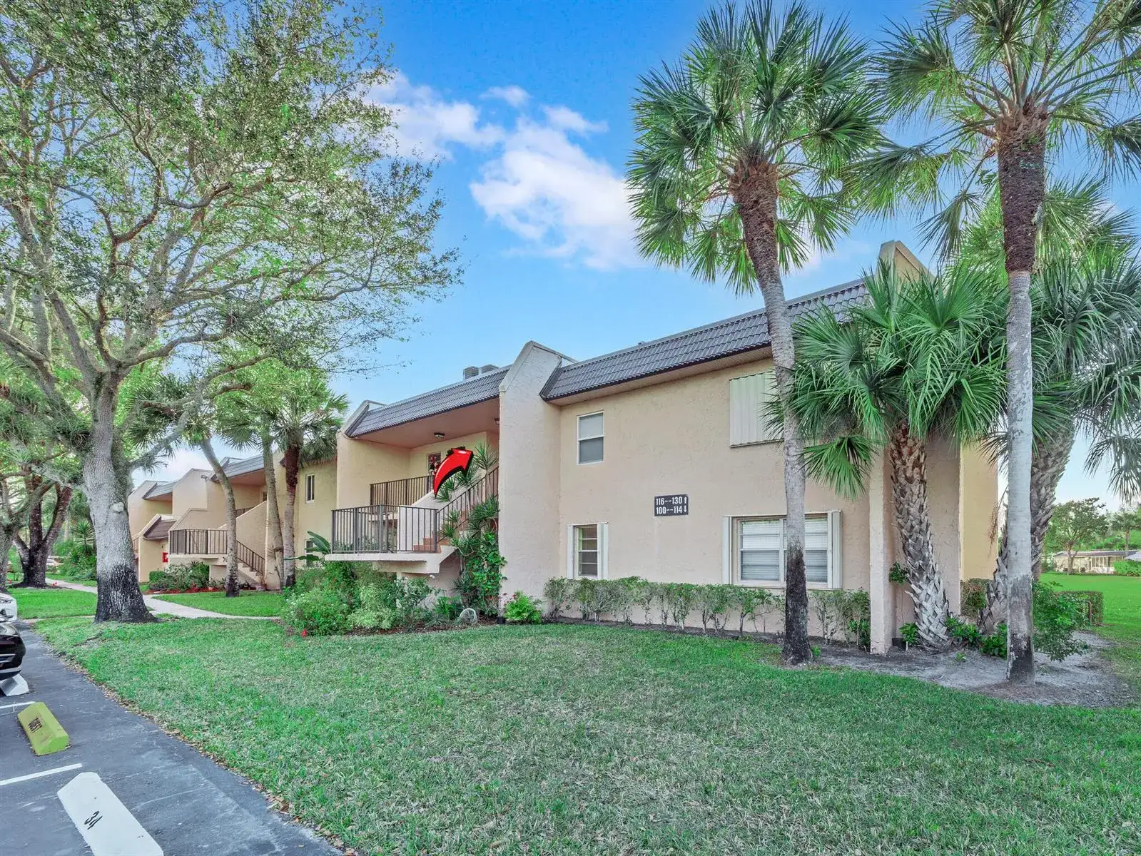 130 Lake Constance Drive, West Palm Beach FL 33411 photo 2