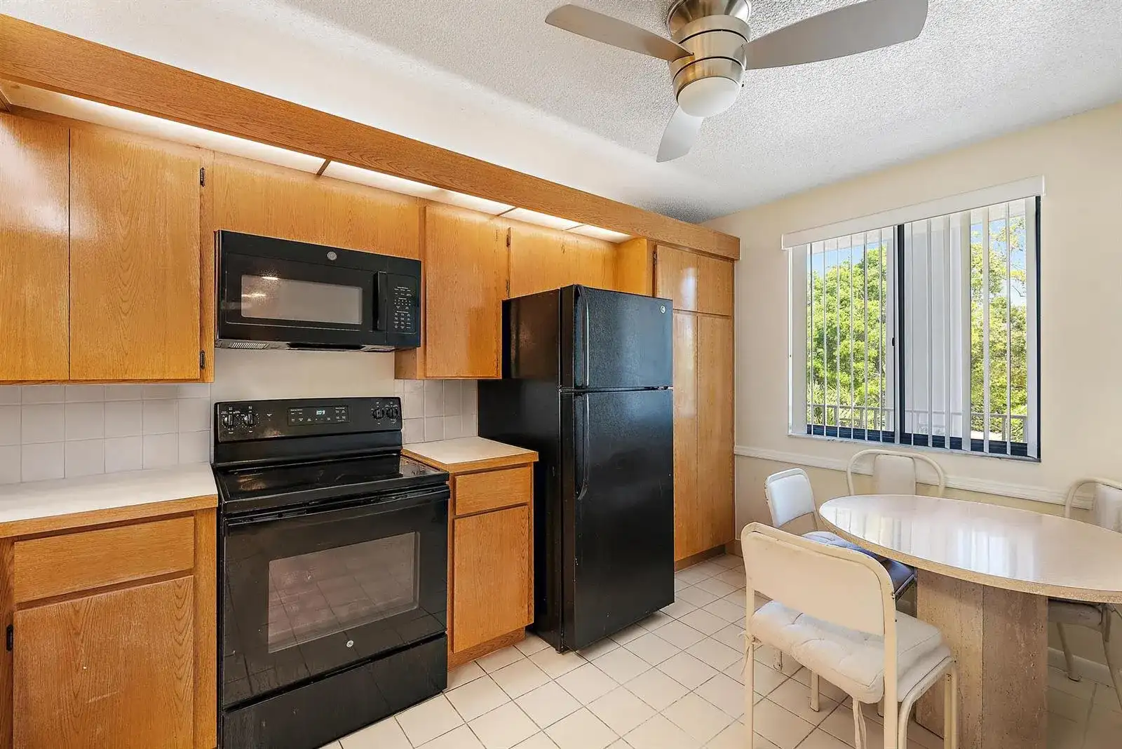 2761 Village Boulevard # 303, West Palm Beach FL 33409 photo 3