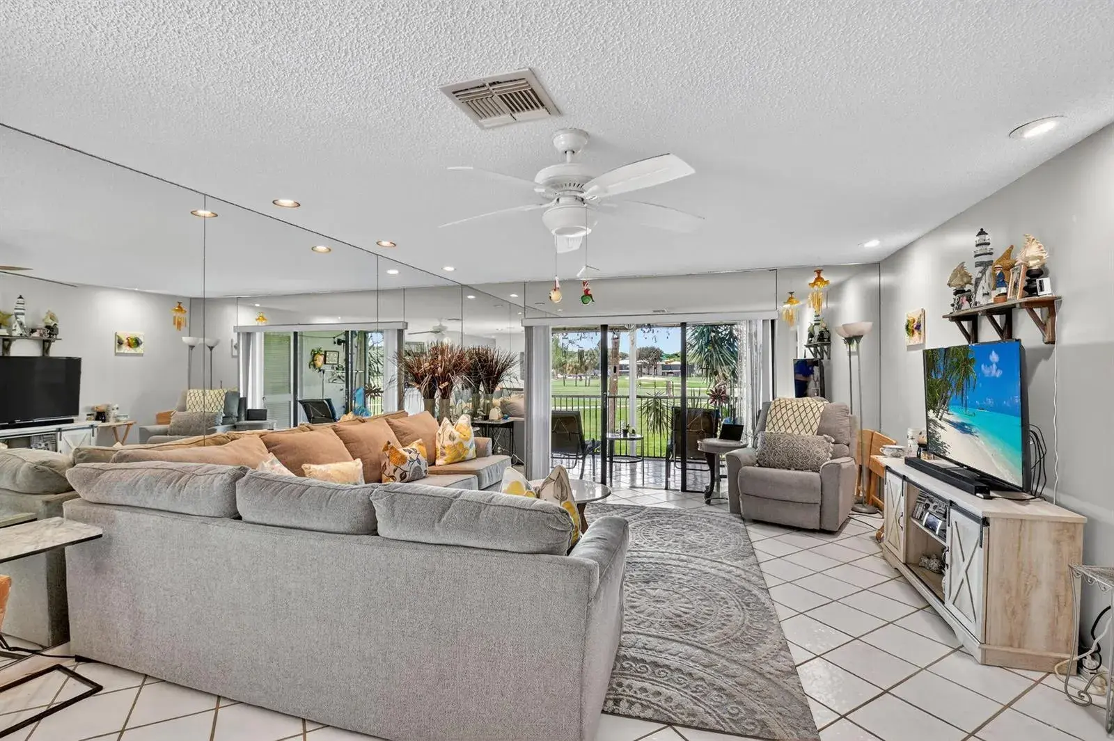 7 Southport Lane # B, Boynton Beach FL 33436