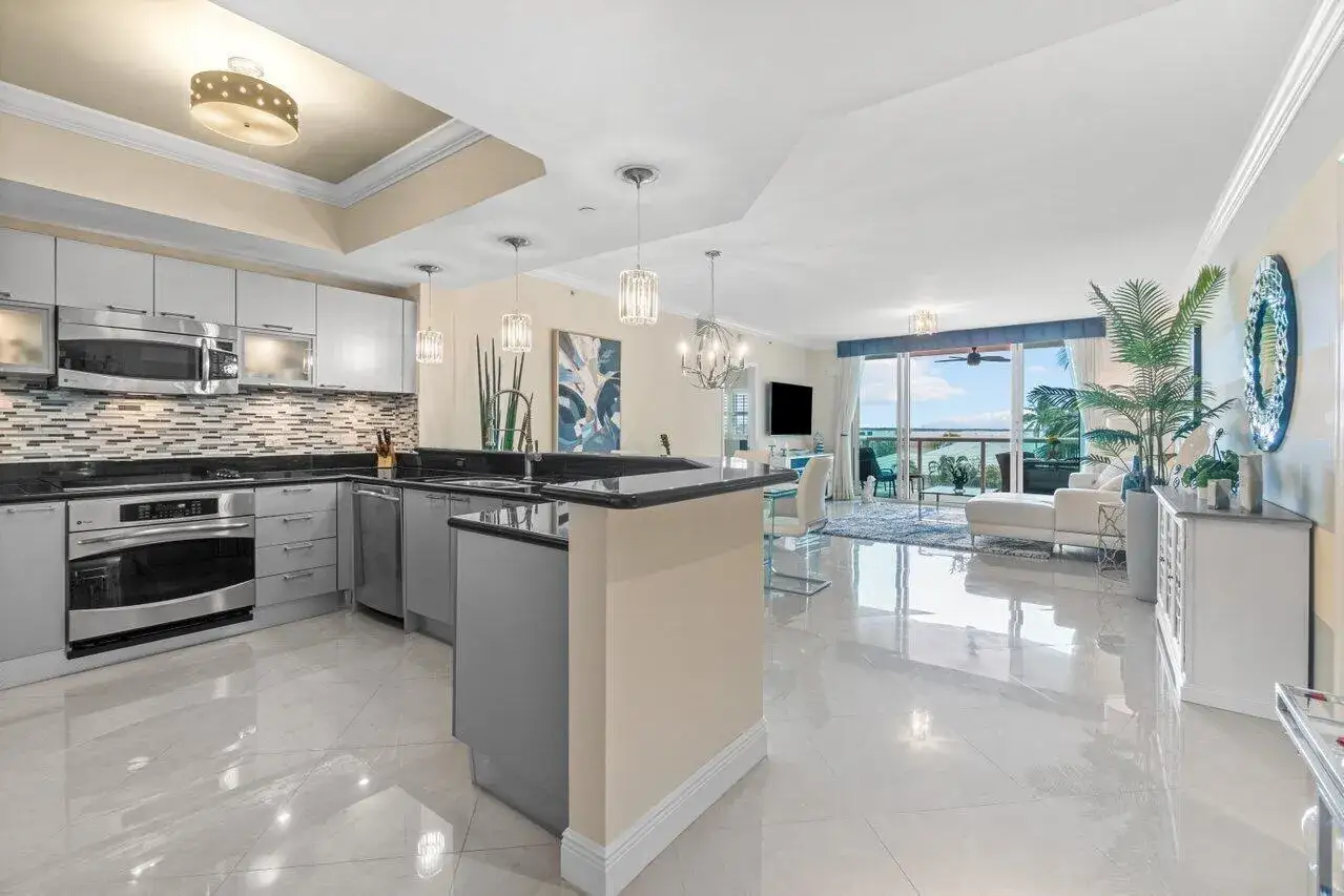 2650 Lake Shore Drive # 302, Riviera Beach FL 33404