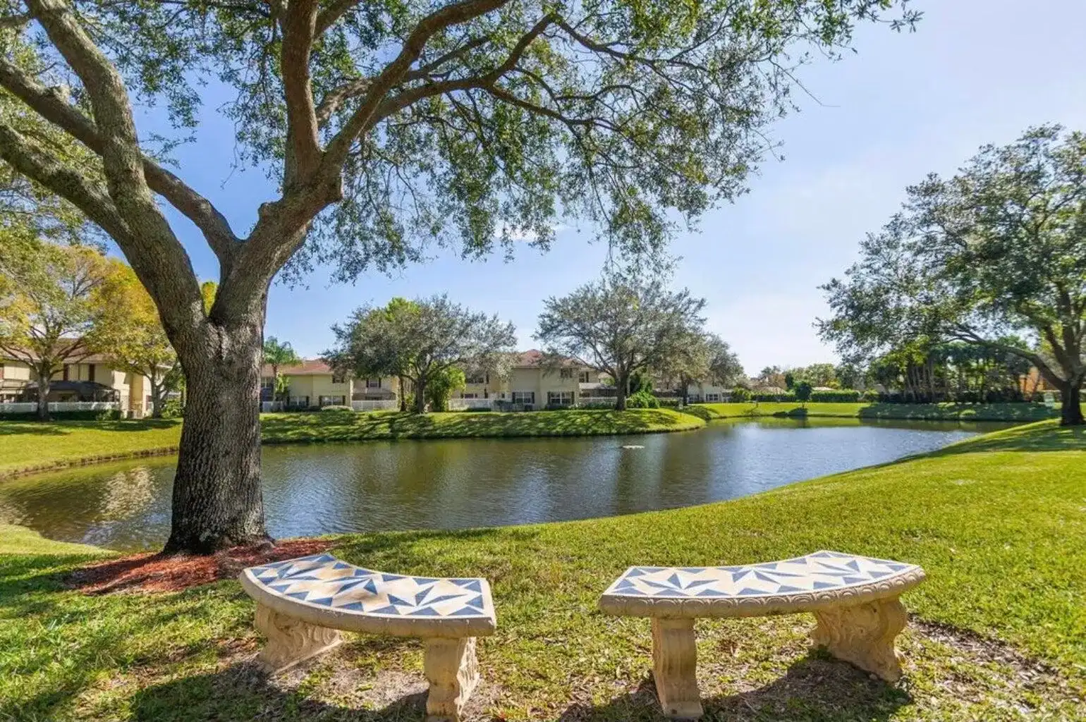 40 Essex Court # A, Royal Palm Beach FL 33411