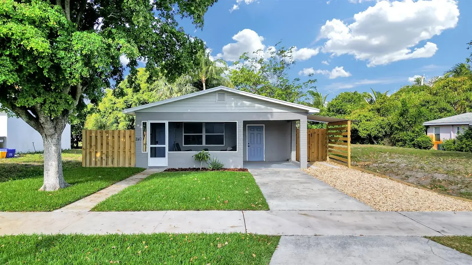 240 NW 9th Avenue, Delray Beach FL 33444
