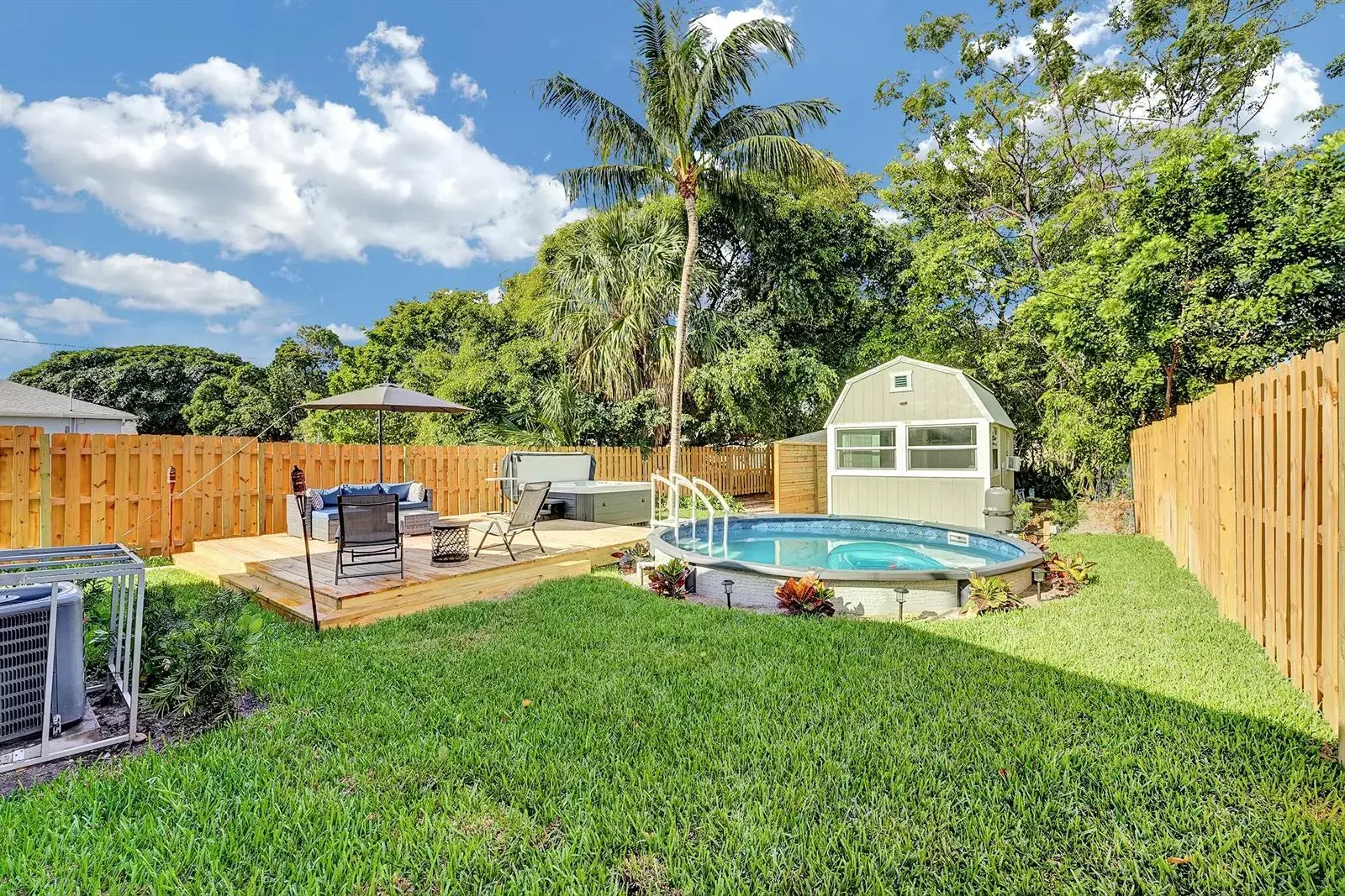 240 NW 9th Avenue, Delray Beach FL 33444