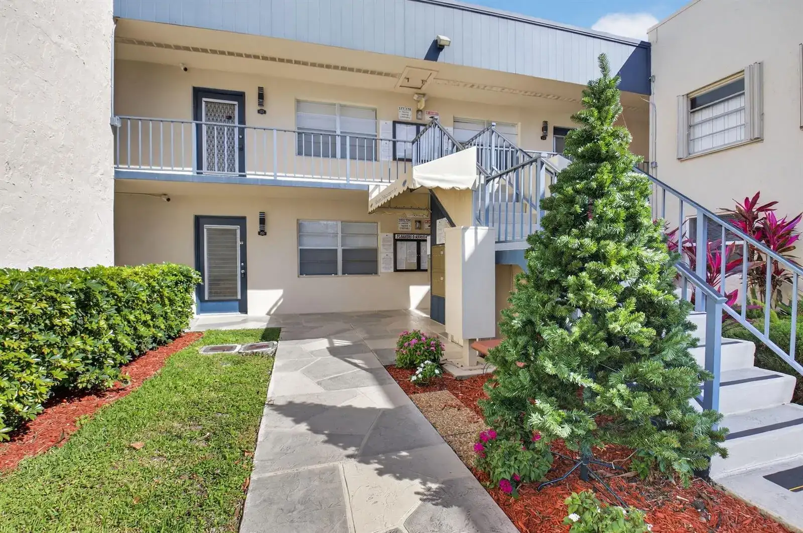 173 Flanders D # 173, Delray Beach FL 33484 photo 2