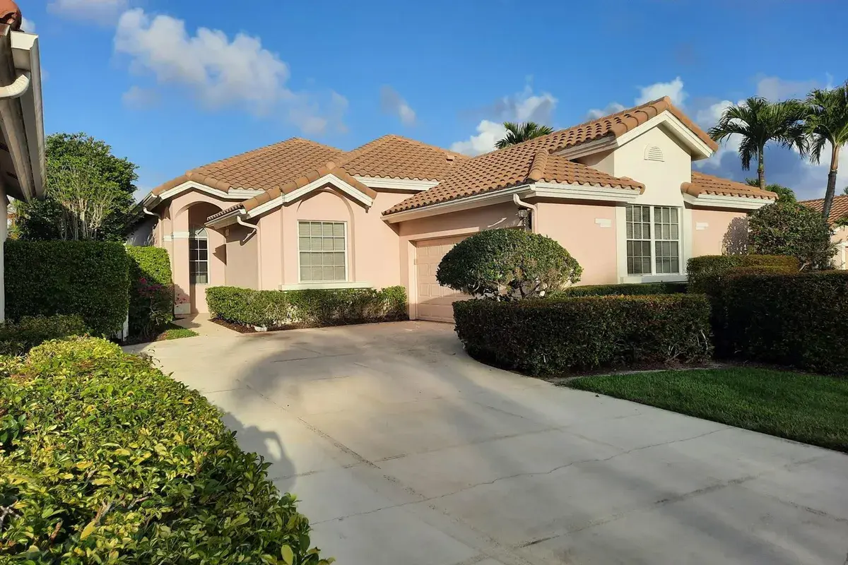 236 Eagleton Lake Boulevard, Palm Beach Gardens FL 33418