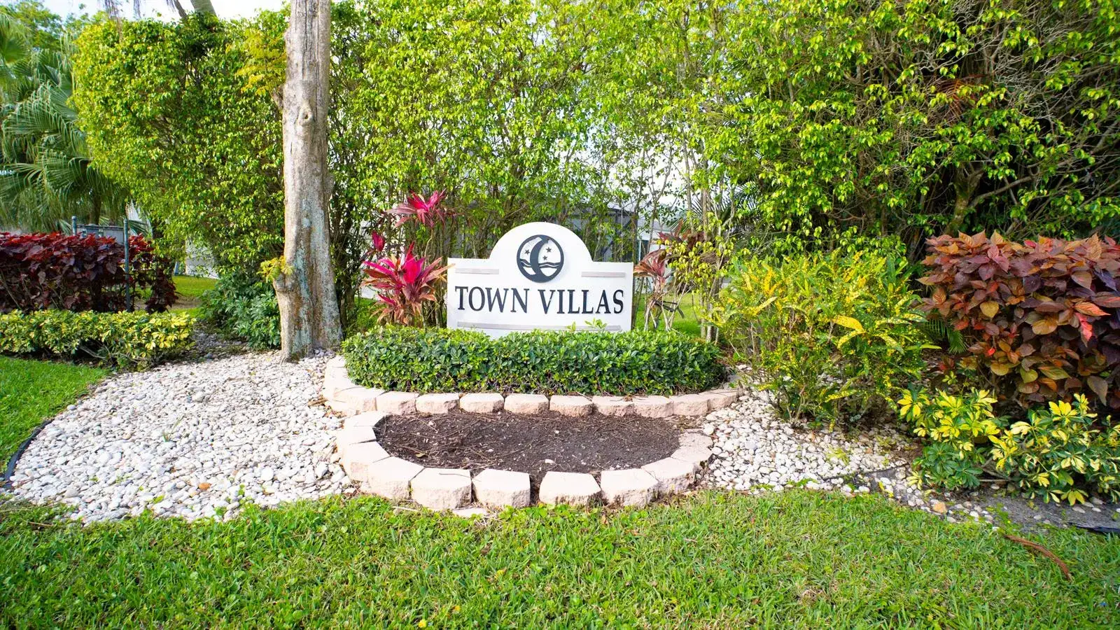 9110 Fairbanks Lane, Boca Raton FL 33496 photo 2