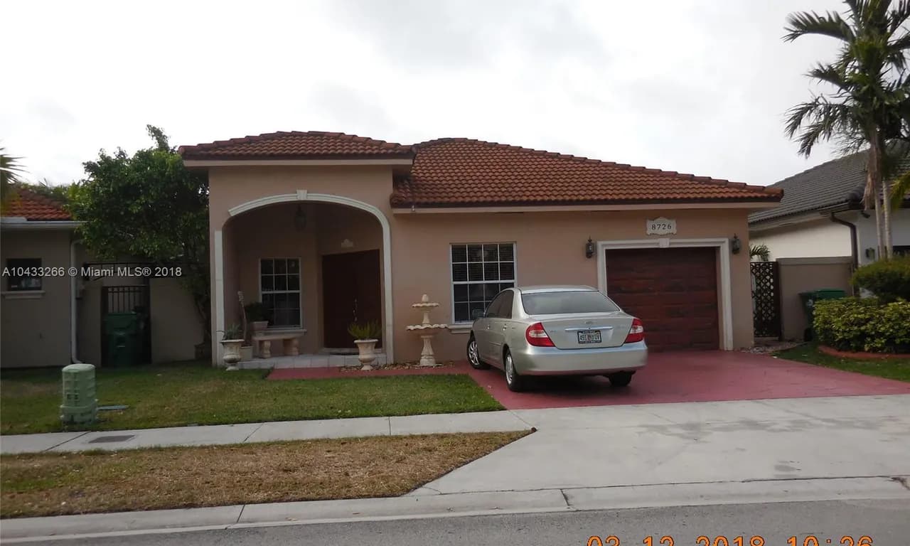 8726 NW 147th Ln, Miami Lakes FL 33018