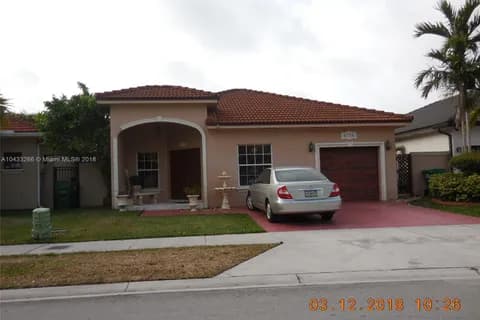 8726 NW 147th Ln, Miami Lakes FL 33018