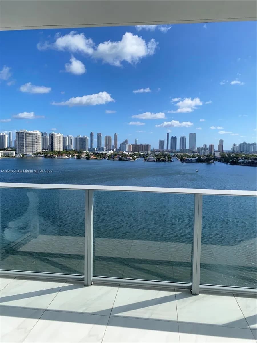 17111 Biscayne Blvd # 1210, North Miami Beach FL 33160
