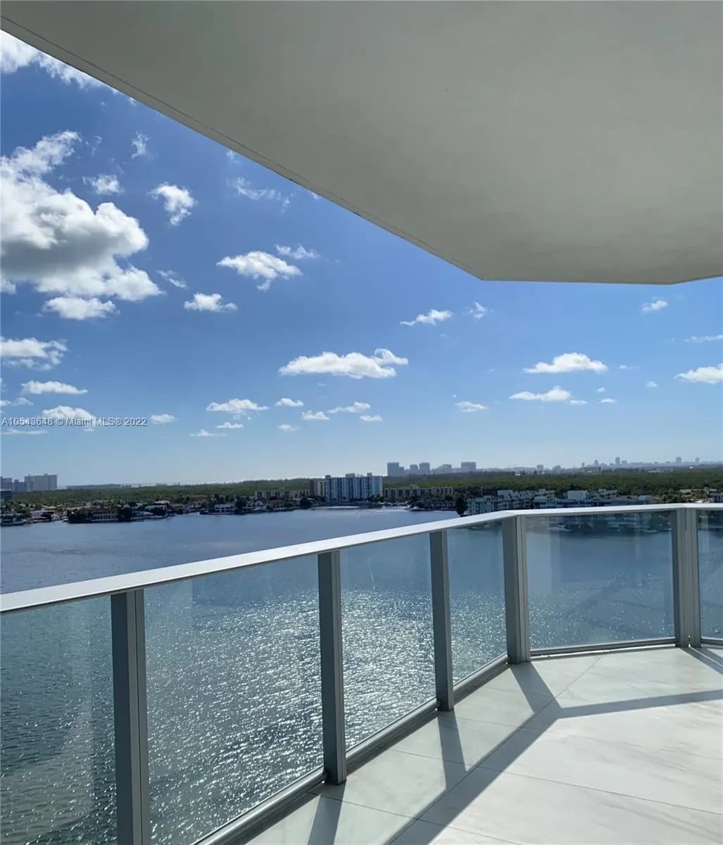 17111 Biscayne Blvd # 1210, North Miami Beach FL 33160
