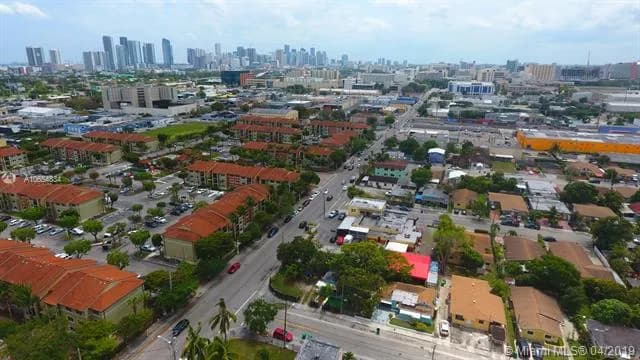 1018 NW 26th St, Miami FL 33127