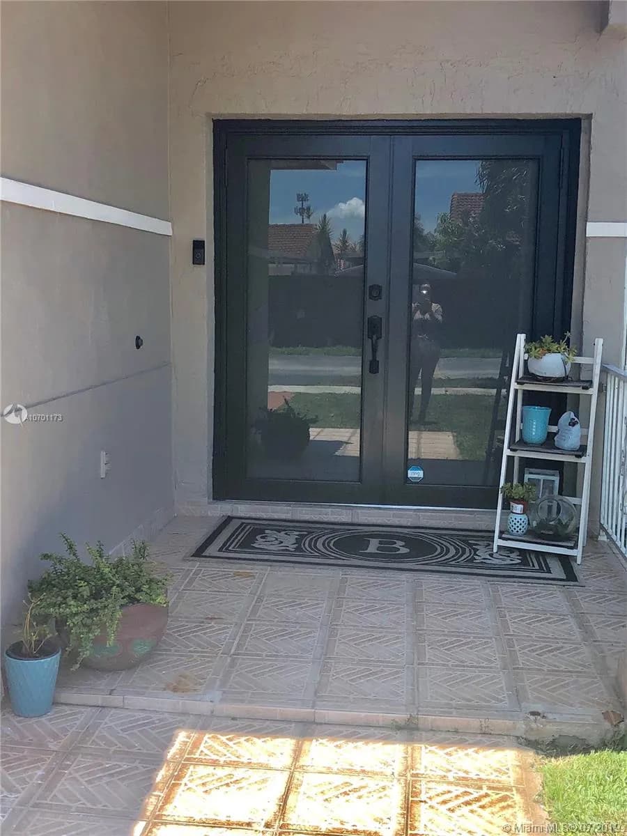 9871 NW 123rd Ter, Hialeah Gardens FL 33018