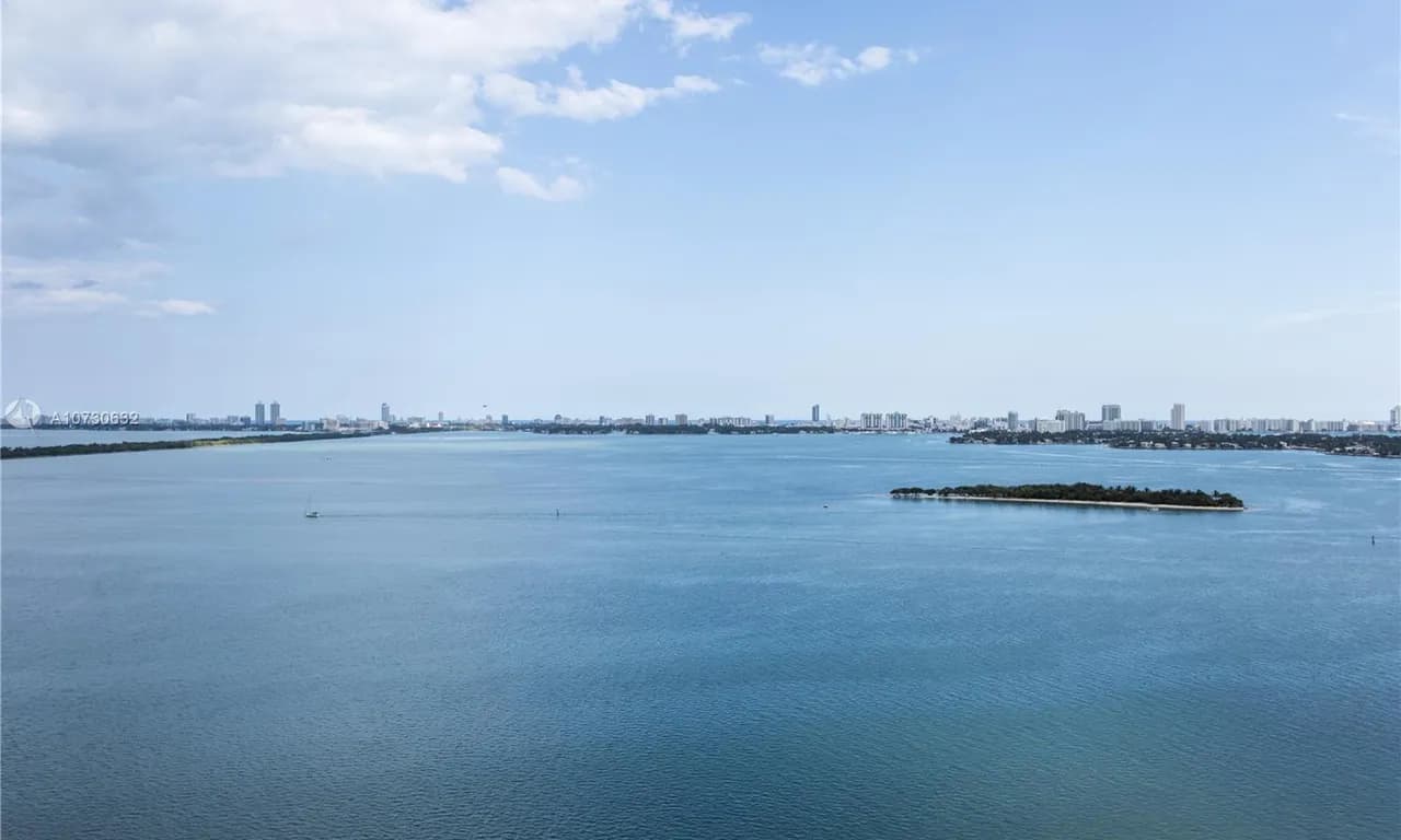 2 bedroom 2 bath for sale at 700 NE 25th St # 1703, Miami FL 33137