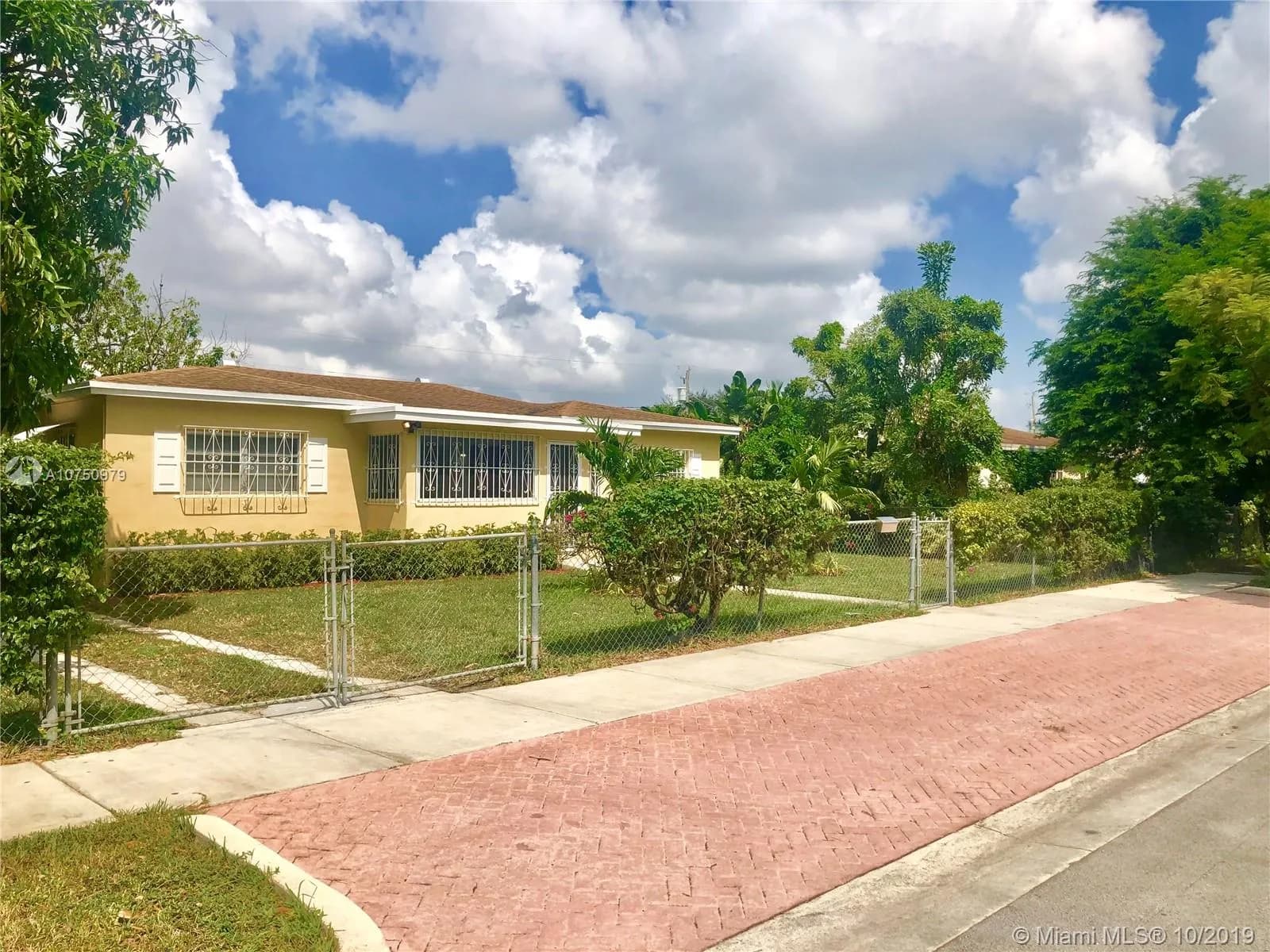 1561 NW 131st St, Miami FL 33167