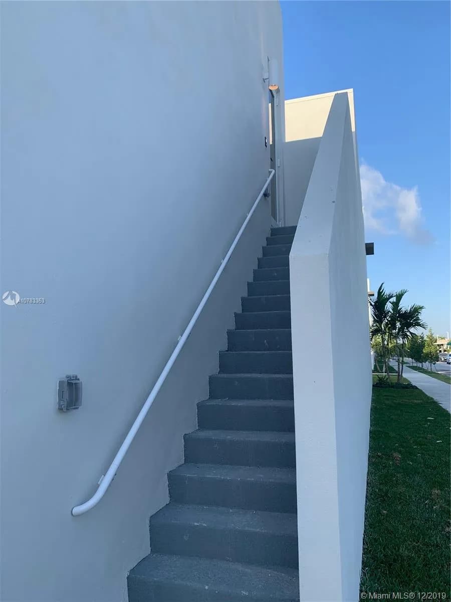 6683 NW 103rd Pkwy # 6683, Doral FL 33178