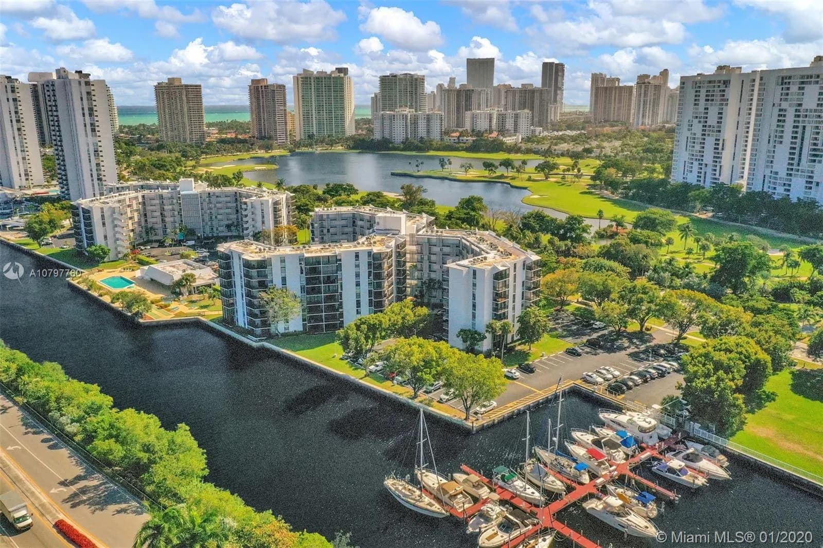 3401 N Country Club Dr # 110, Aventura FL 33180