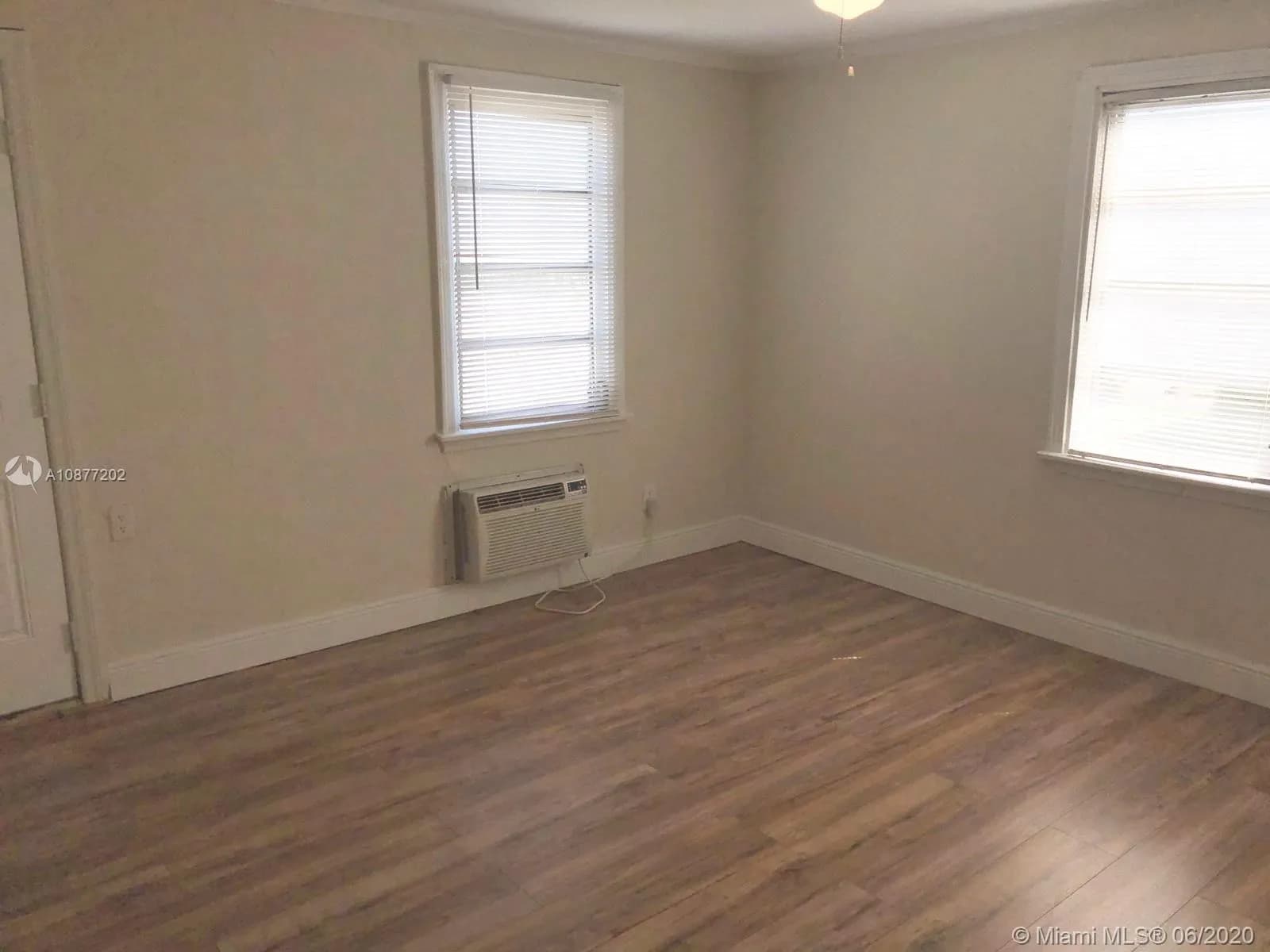 611 N Broadway, Lantana FL 33462