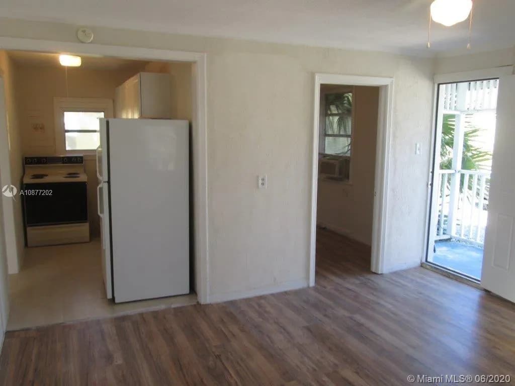 611 N Broadway, Lantana FL 33462