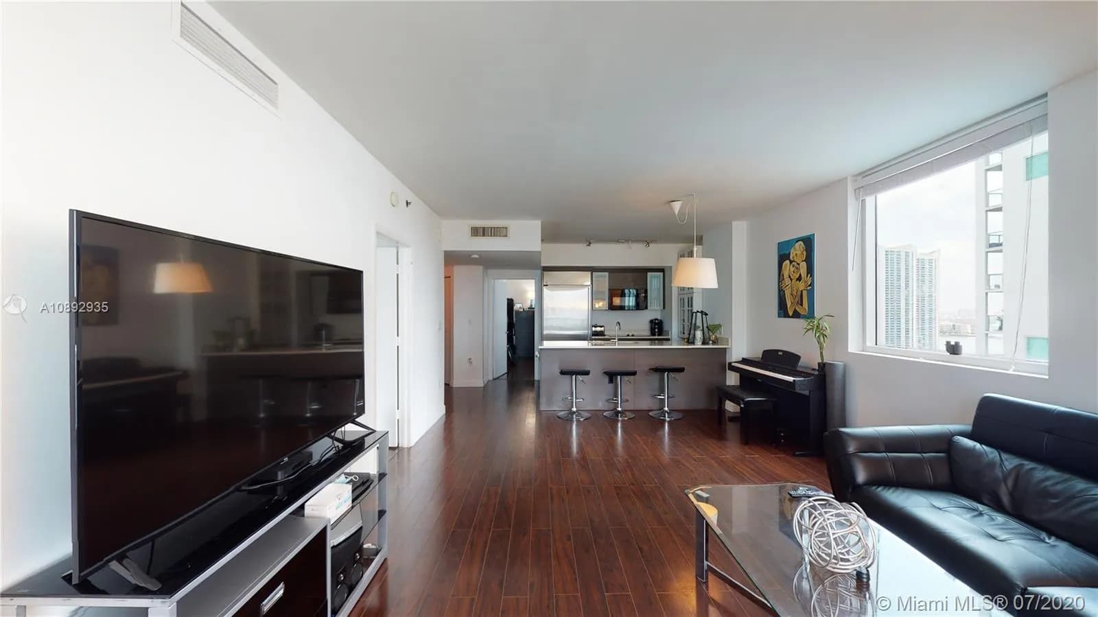 2 bedroom 2 bath for sale at 55 SE 6th St # 2110, Miami FL 33131