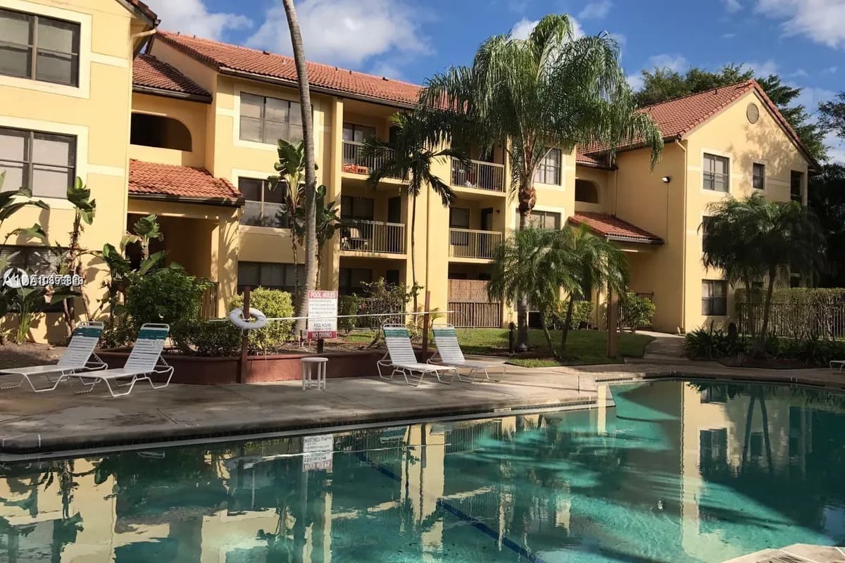 4261 W Mcnab Rd # 14, Pompano Beach FL 33069